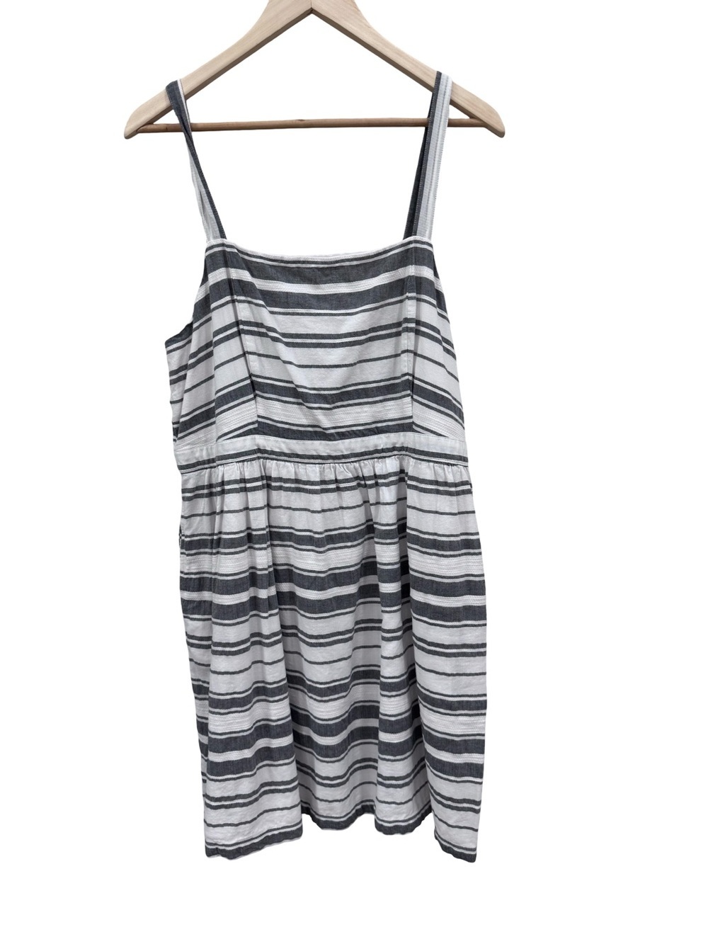 Loft Outlet Striped Sundress in Grey and White size large